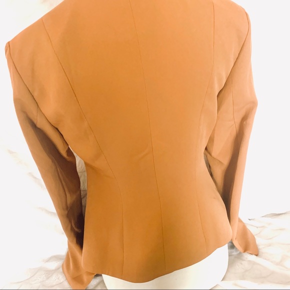 💎5/$25💎 Pretty Little Thing Camel Blazer - Picture 5 of 8